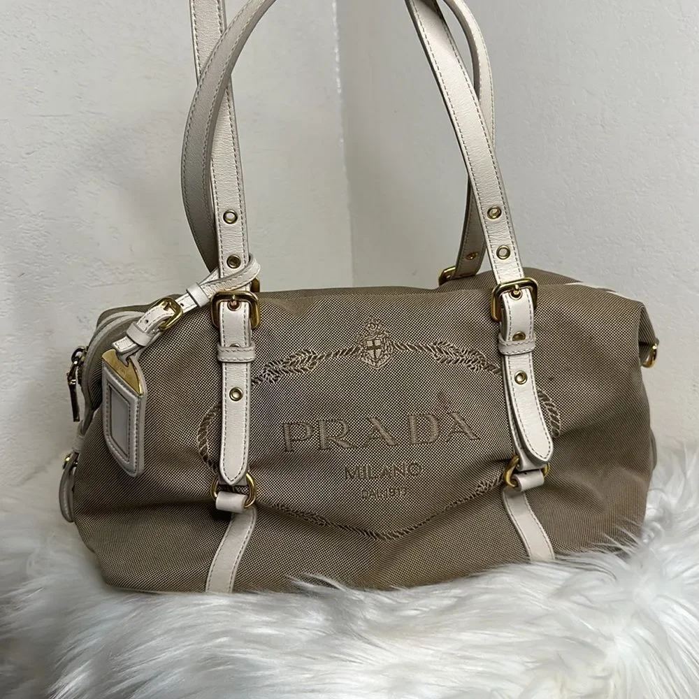 💯Authentic Prada Canapa Logo Handbag🍀